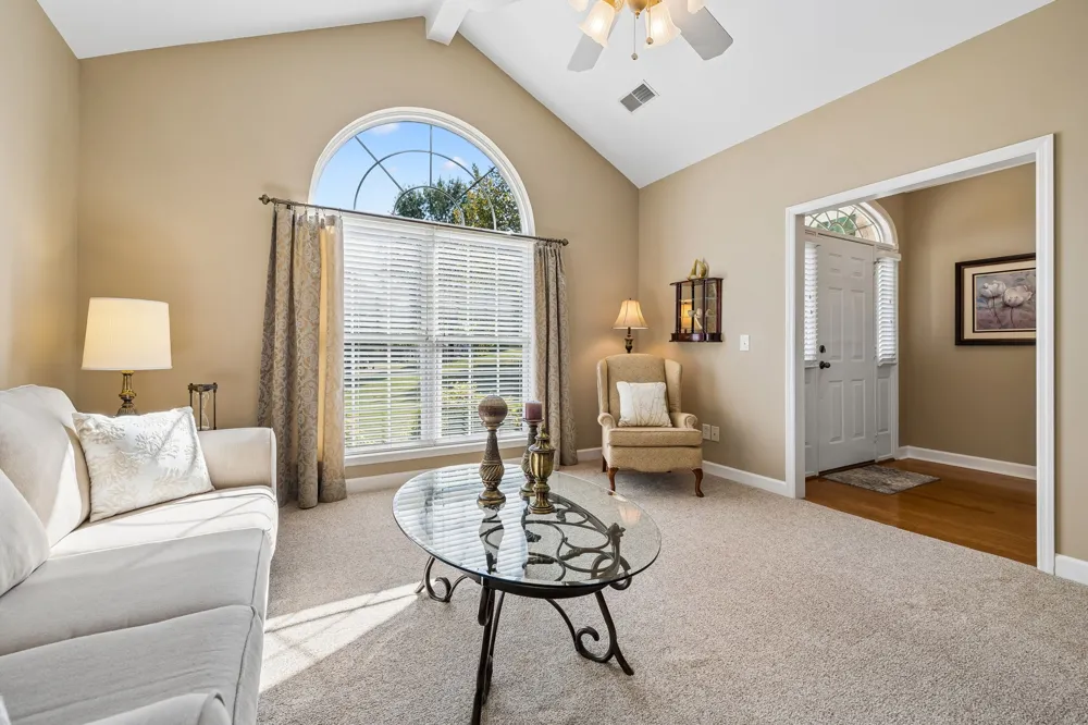 6 Donnell Ct Lebanon, TN 37087
