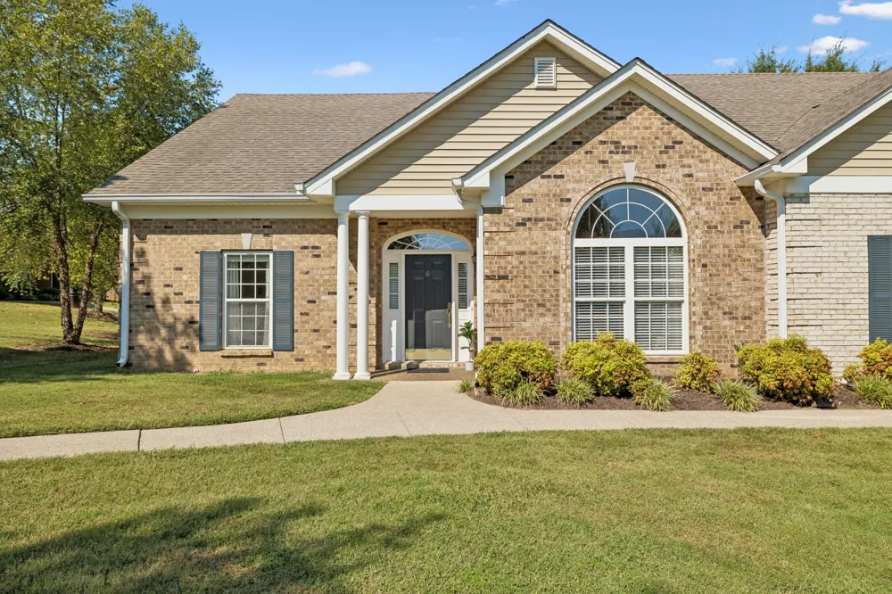 6 Donnell Ct Lebanon, TN 37087