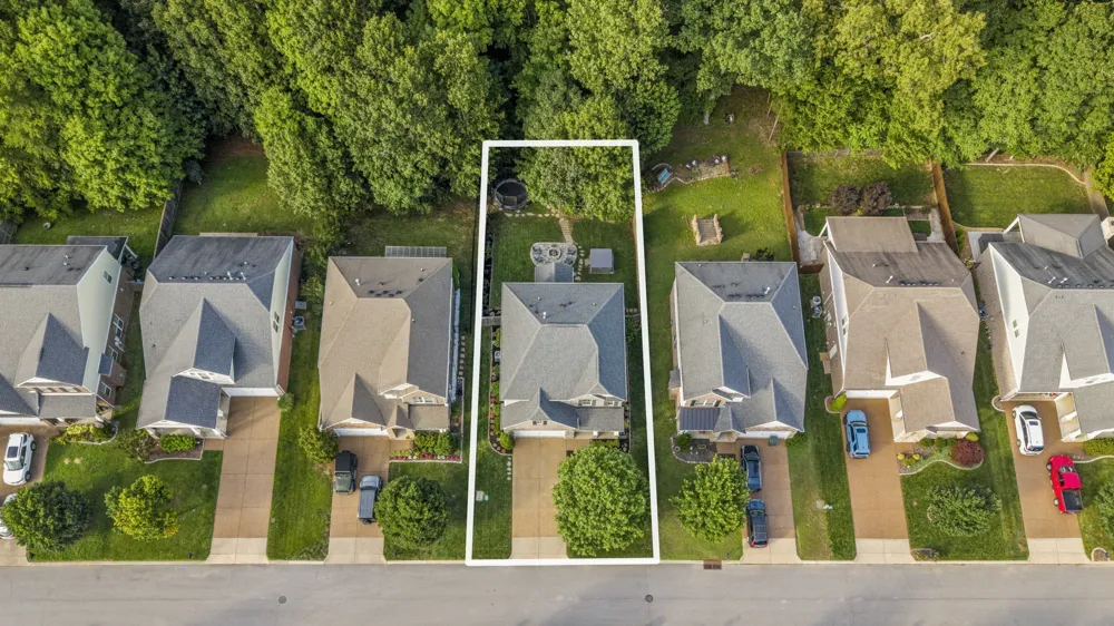 752 Bench Ln Mount Juliet, TN 37122