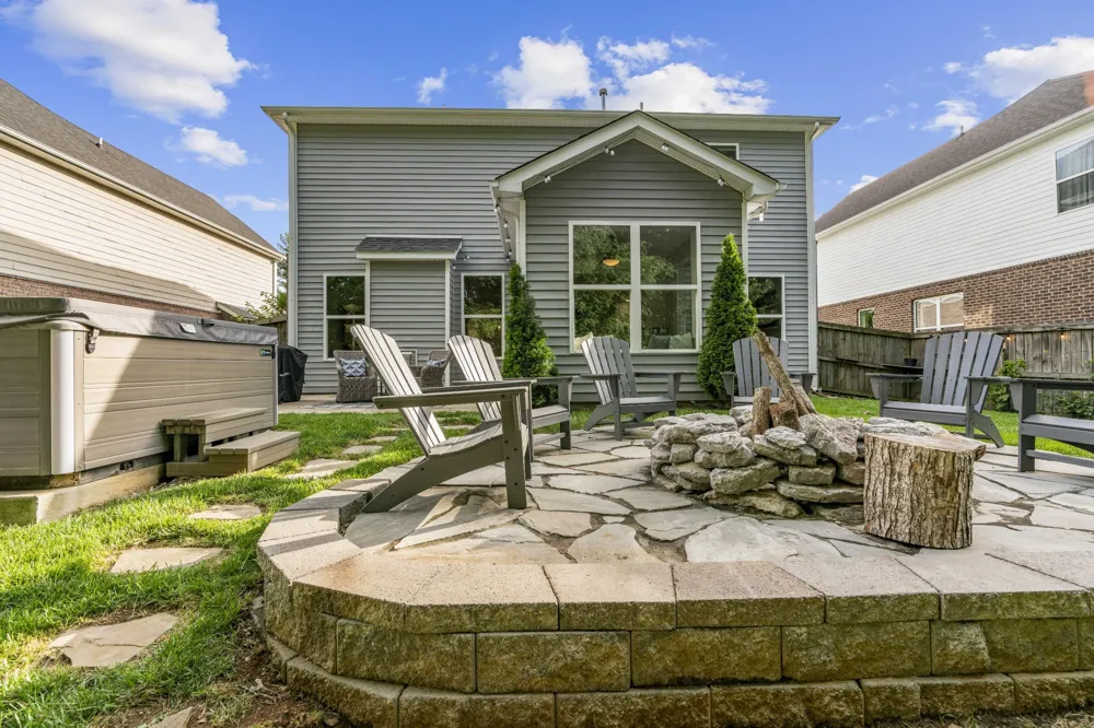 752 Bench Ln Mount Juliet, TN 37122