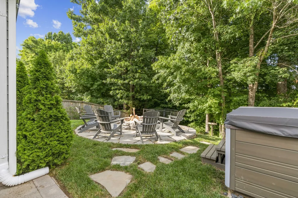 752 Bench Ln Mount Juliet, TN 37122