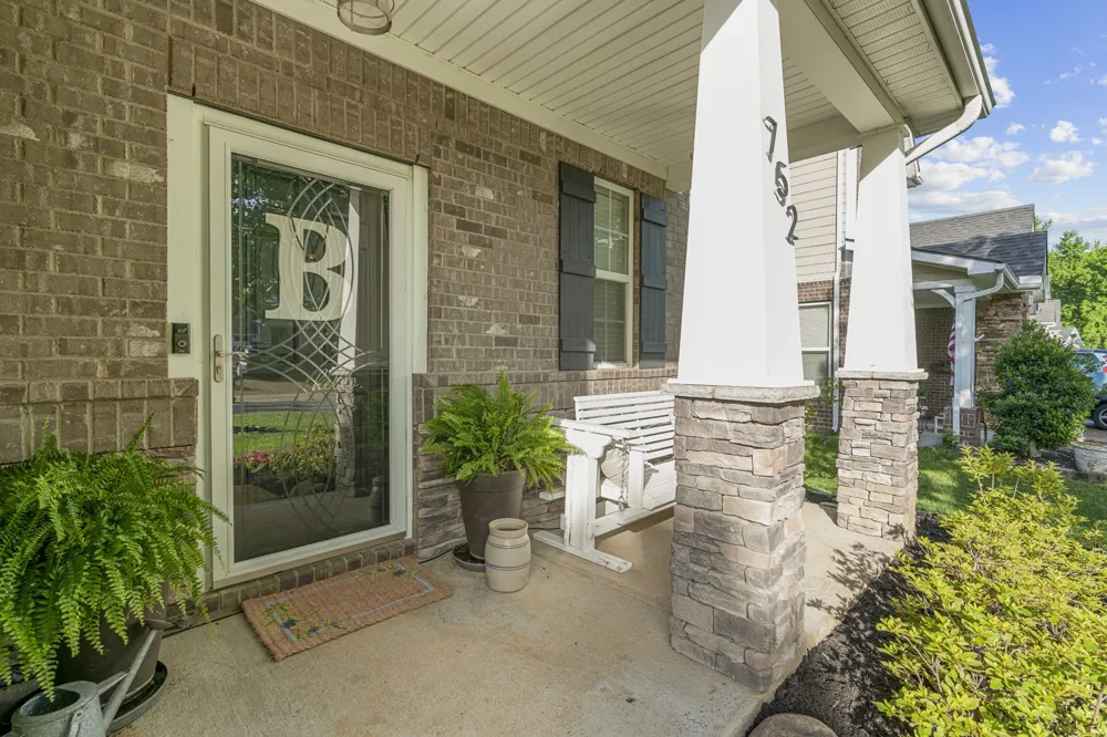752 Bench Ln Mount Juliet, TN 37122