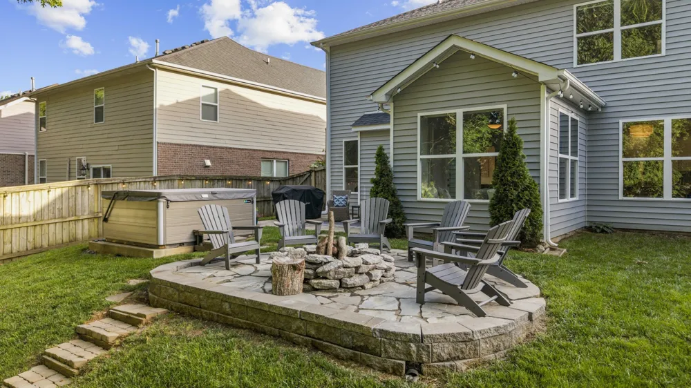 752 Bench Ln Mount Juliet, TN 37122