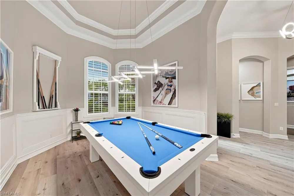 8806 Spinner Cove Lane Naples, FL 34120