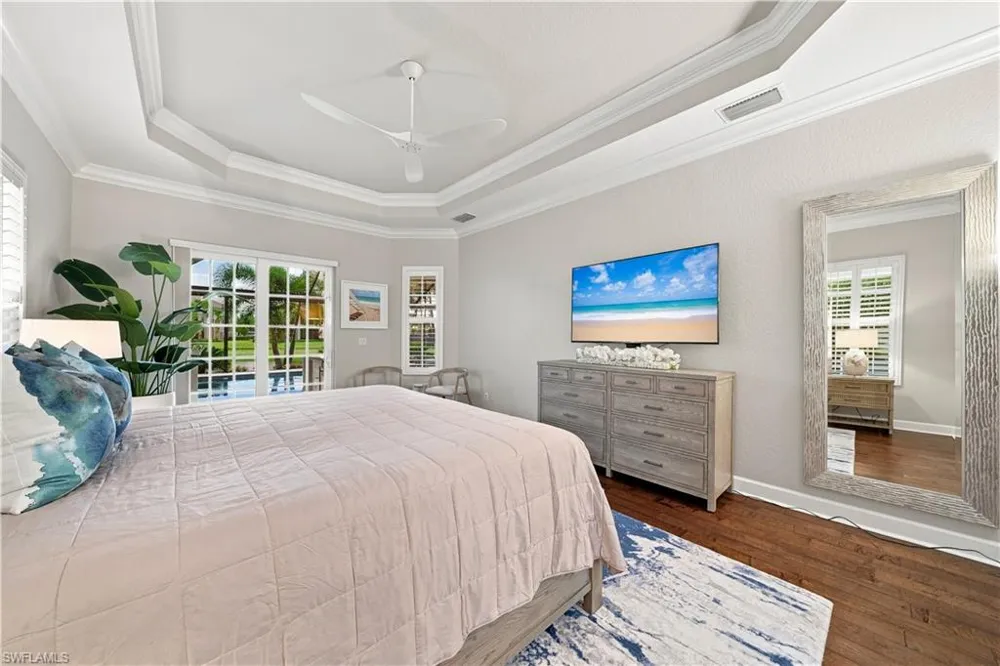 8806 Spinner Cove Lane Naples, FL 34120