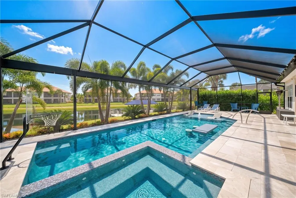 8806 Spinner Cove Lane Naples, FL 34120