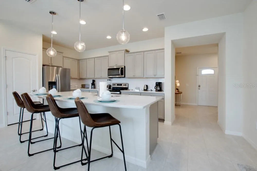 8916 SYDNEY AVENUE Kissimmee, FL 34747