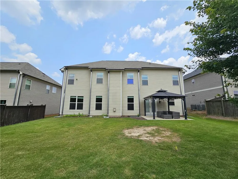 3218 Leyden Court Buford, GA 30519