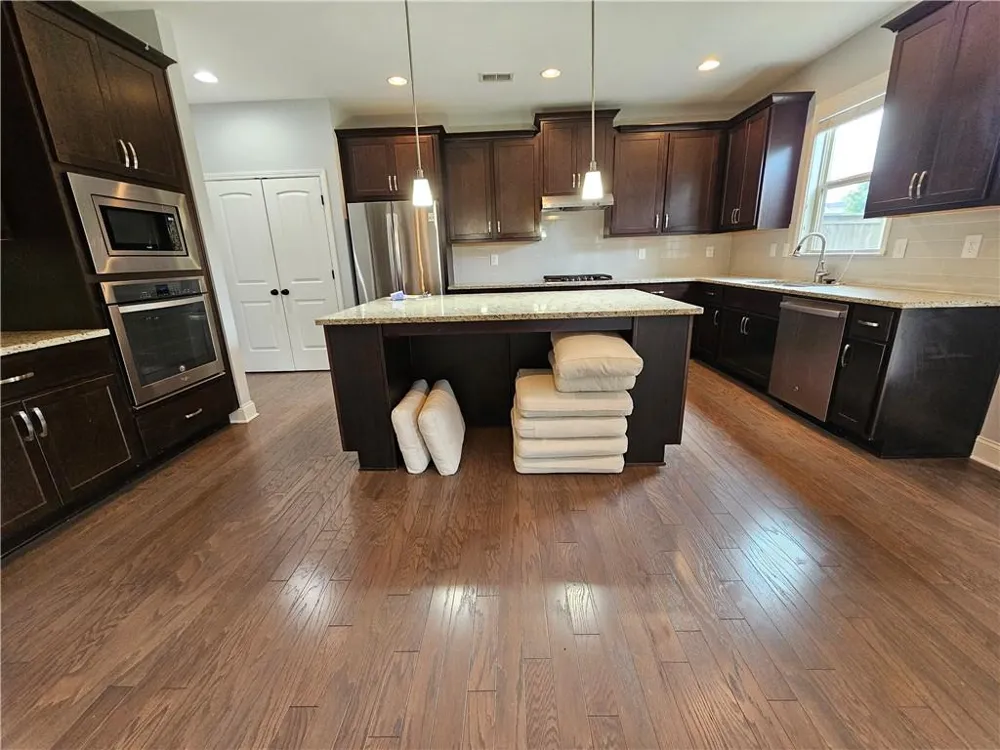 3218 Leyden Court Buford, GA 30519