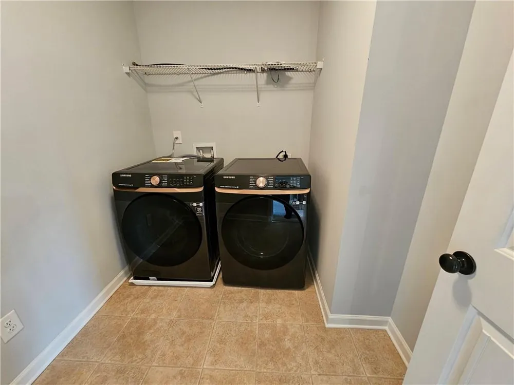 3218 Leyden Court Buford, GA 30519