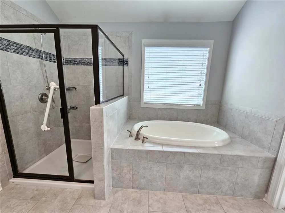 3218 Leyden Court Buford, GA 30519