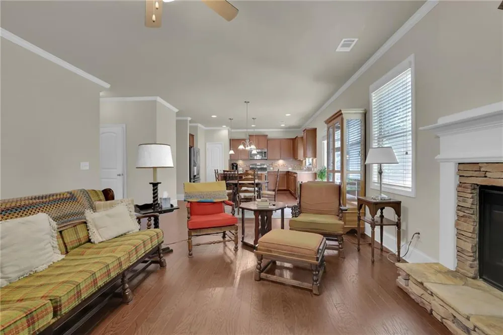 630 Collingsworth Lane Lawrenceville, GA 30043