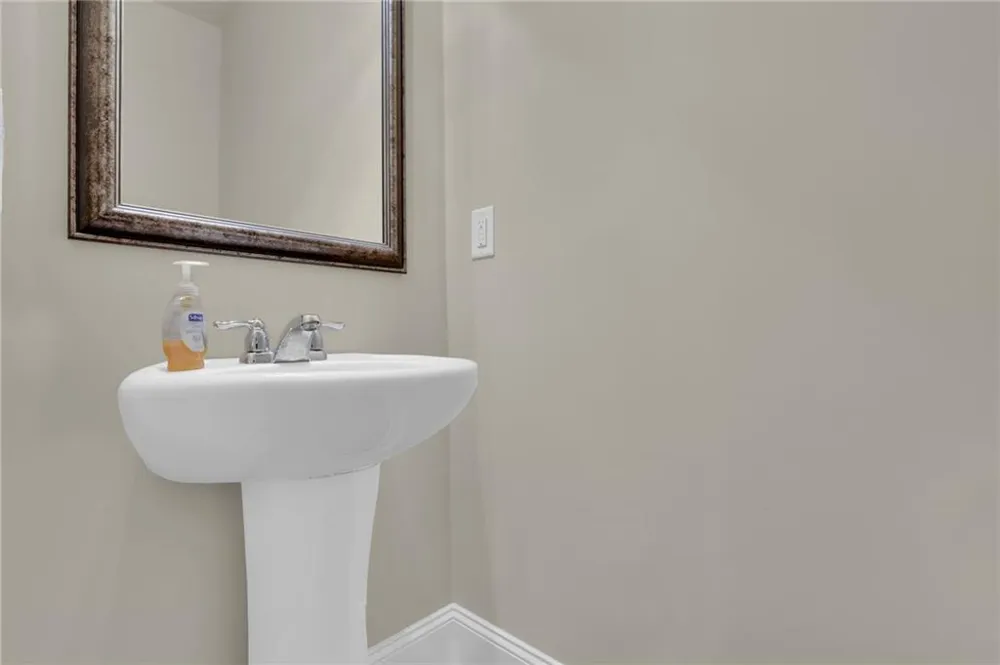 630 Collingsworth Lane Lawrenceville, GA 30043