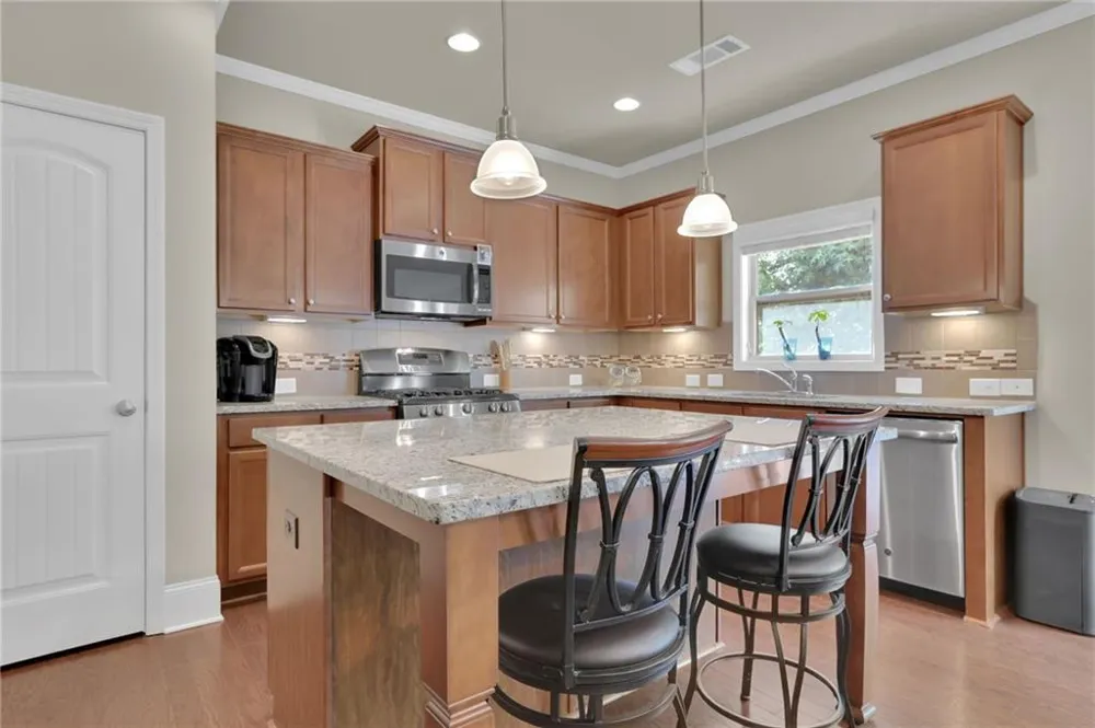 630 Collingsworth Lane Lawrenceville, GA 30043