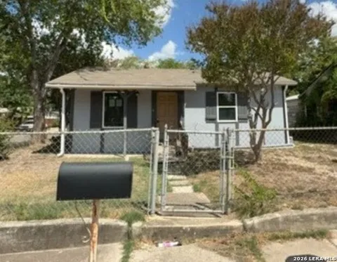 203 SURREY AVE