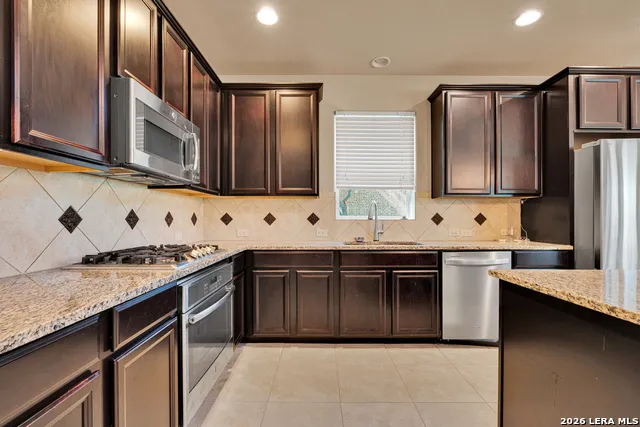 3303 Cherokee Cv San Antonio, TX 78253