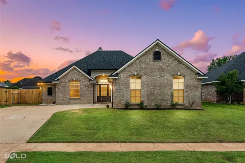 5820 Bluebonnett Drive