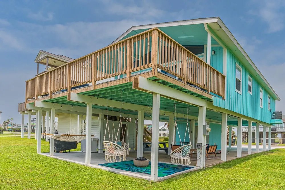 23011 Camino Street Galveston, TX 77554