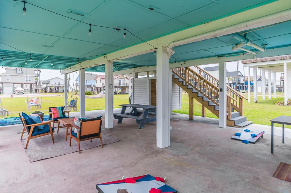23011 Camino Street Galveston, TX 77554