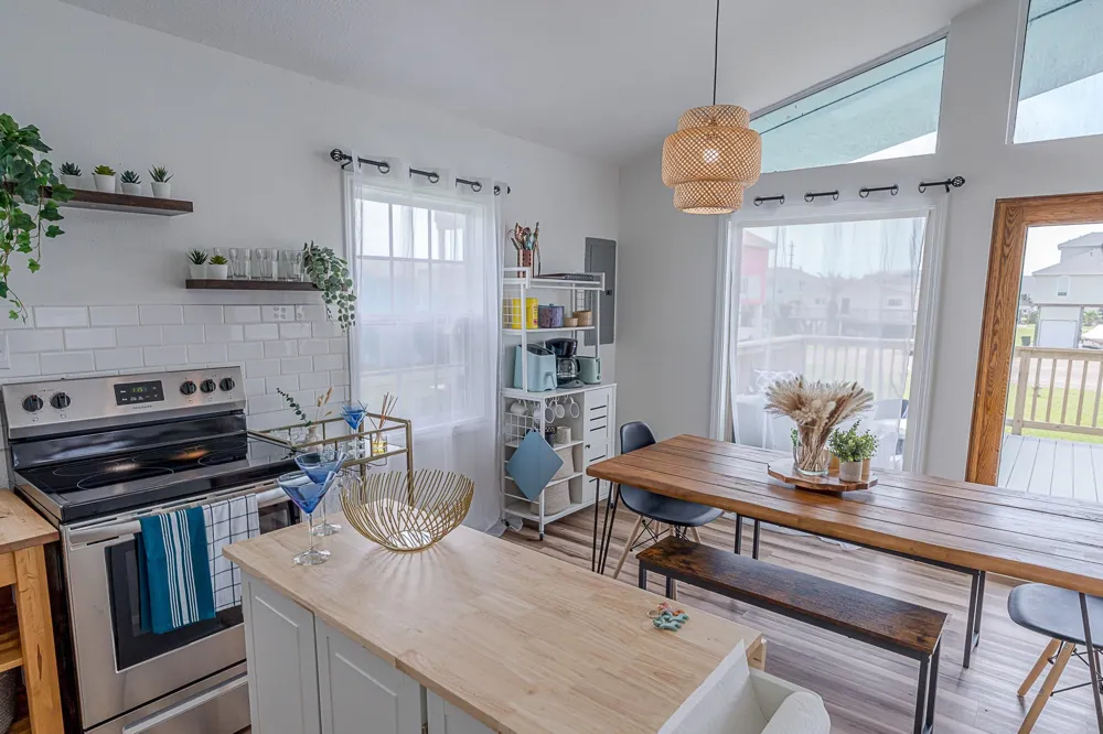 23011 Camino Street Galveston, TX 77554