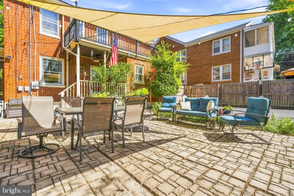 35 E IRVIN AVENUE E Hagerstown, MD 21742