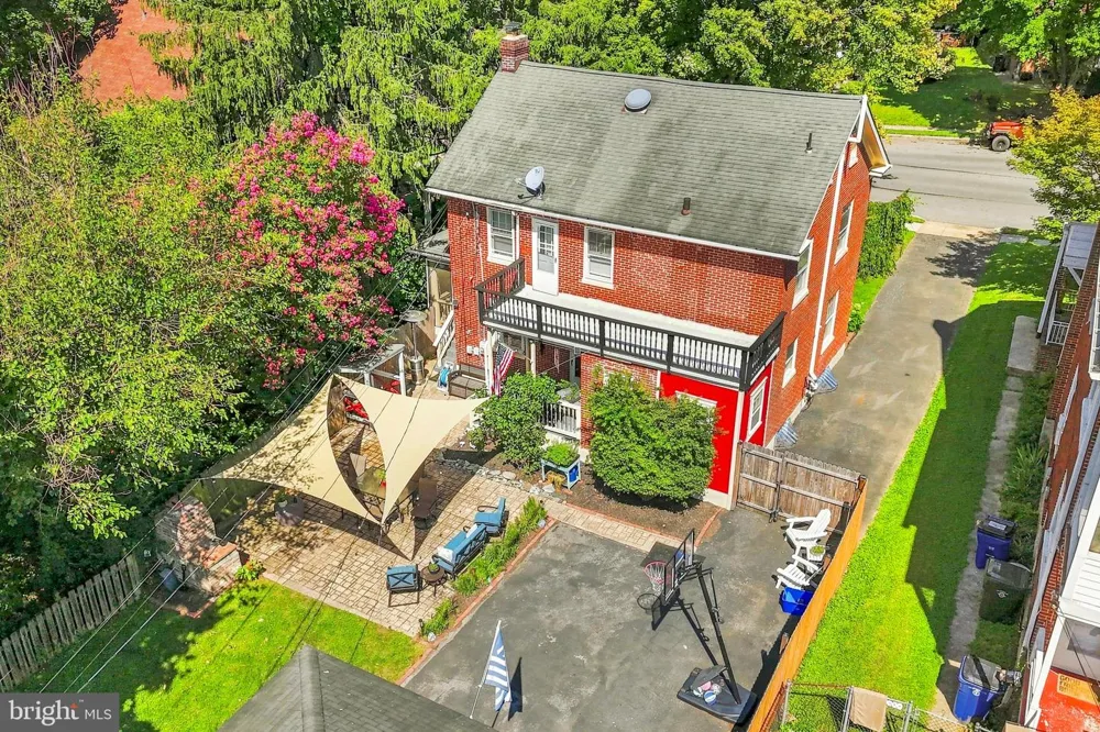 35 E IRVIN AVENUE E Hagerstown, MD 21742
