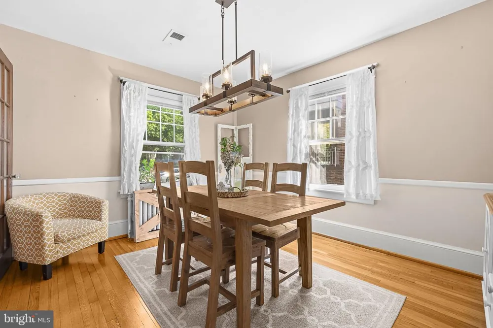 35 E IRVIN AVENUE E Hagerstown, MD 21742