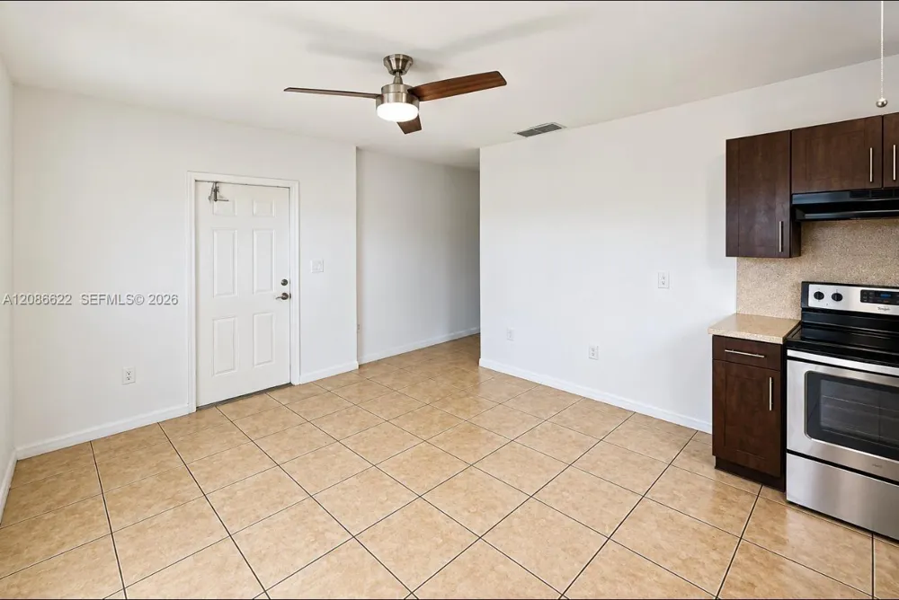 13 S Royal Poinciana Blvd #20 Miami Springs, FL 33166