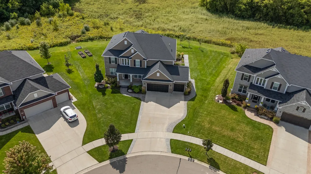 2354 Findley Circle Lake Orion, MI 48360