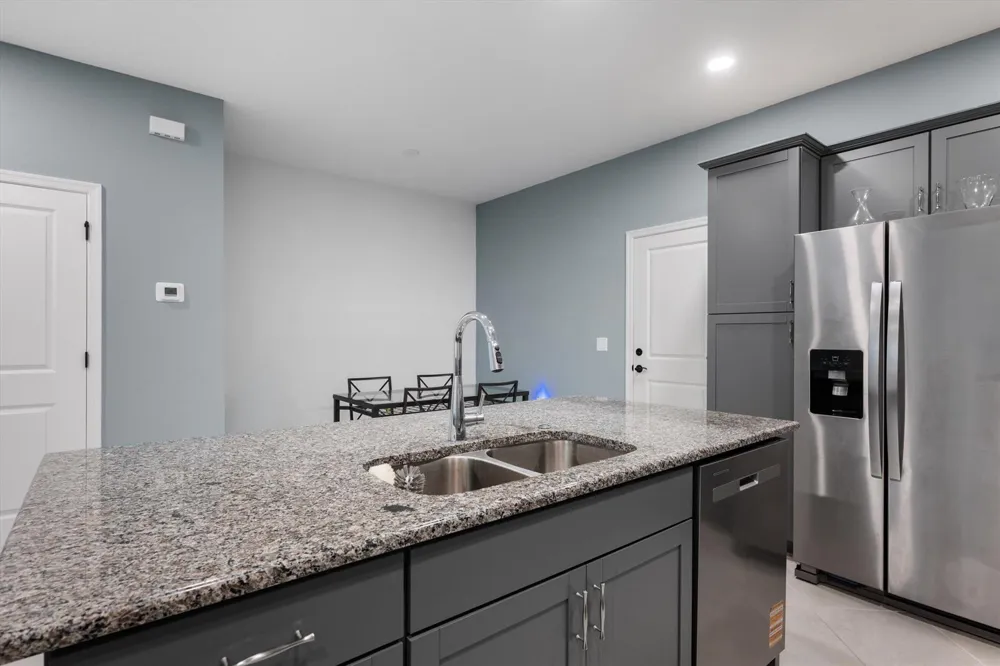 5001 Longwood Lake Square Westlake, FL 33470