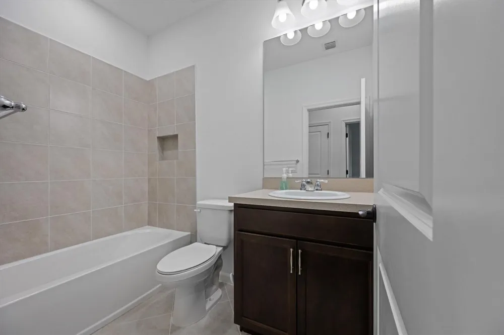 5001 Longwood Lake Square Westlake, FL 33470