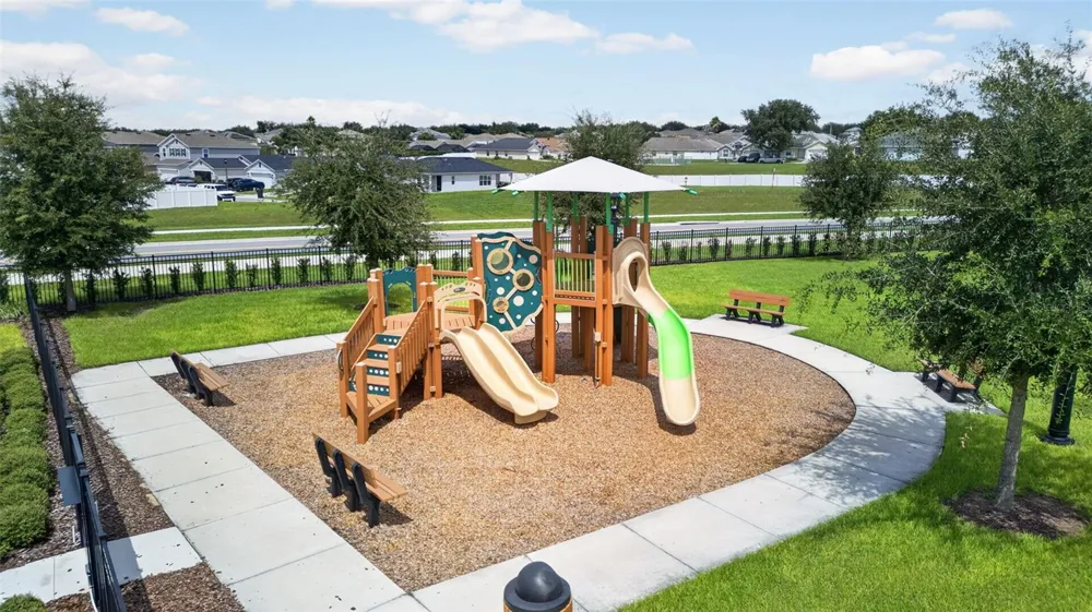 1405 MIRABELLA CIRCLE Davenport, FL 33897