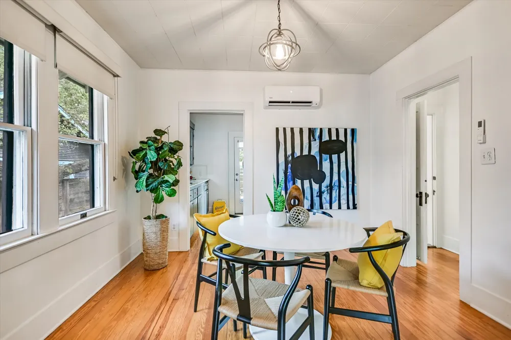 1709 Drake Avenue Austin, TX 78704
