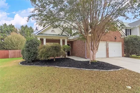 419 Highlands Loop