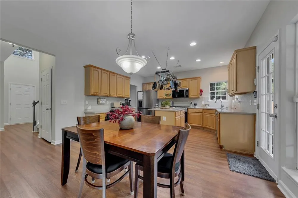 419 Highlands Loop Woodstock, GA 30188