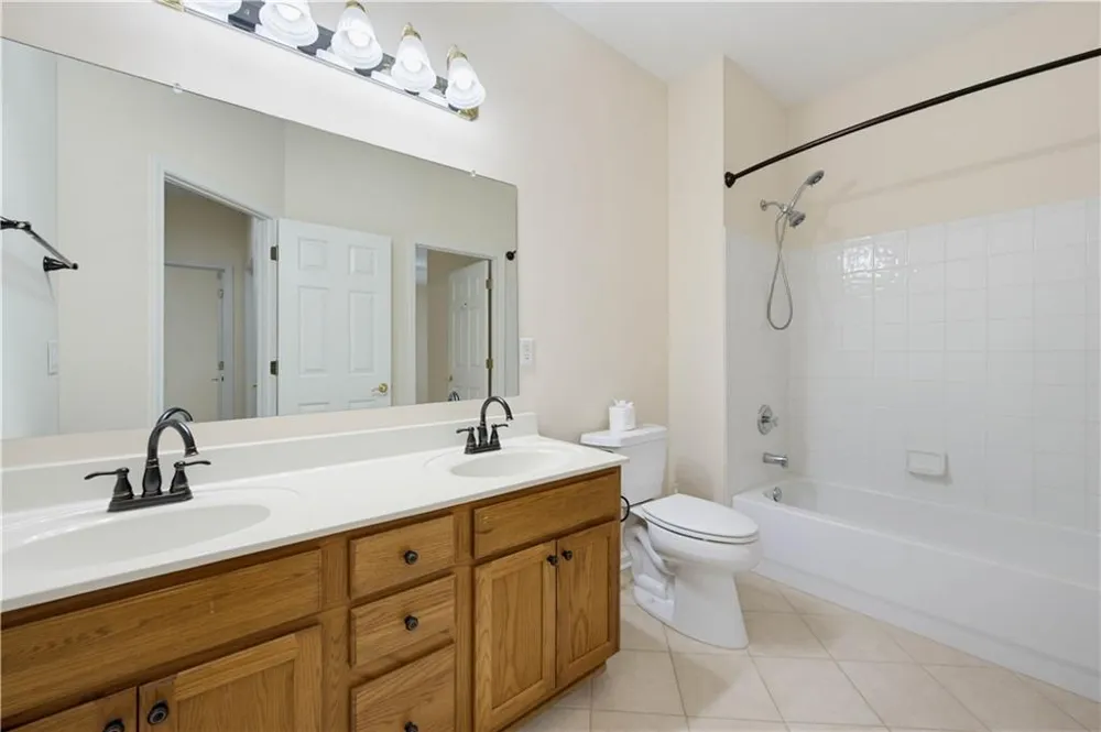 1752 Brackin Court Grayson, GA 30017