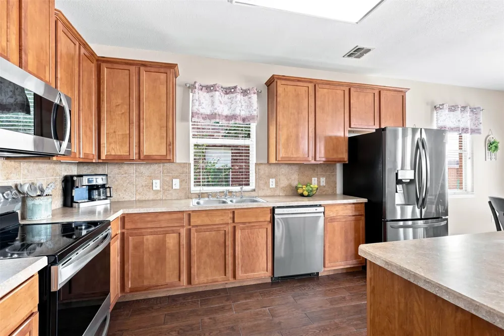 1105 Kimbro Drive Forney, TX 75126
