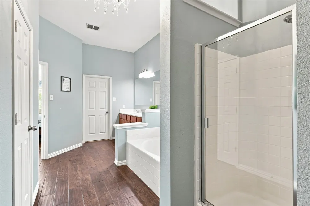 1105 Kimbro Drive Forney, TX 75126