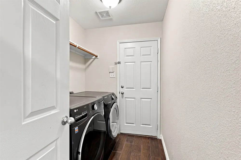 1105 Kimbro Drive Forney, TX 75126