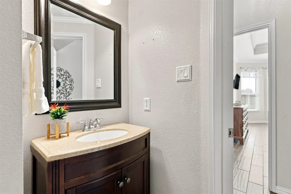 1105 Kimbro Drive Forney, TX 75126
