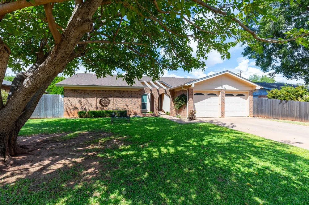 3234 Wyndrock Drive Abilene, TX 79606