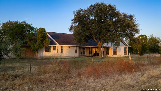 13407 Fm 1346 St Hedwig, TX 78152