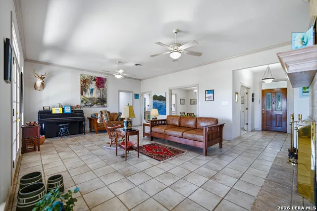 13407 Fm 1346 St Hedwig, TX 78152