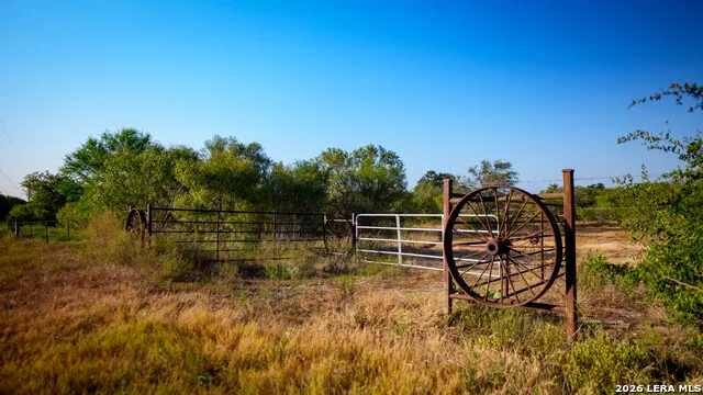 13407 Fm 1346 St Hedwig, TX 78152