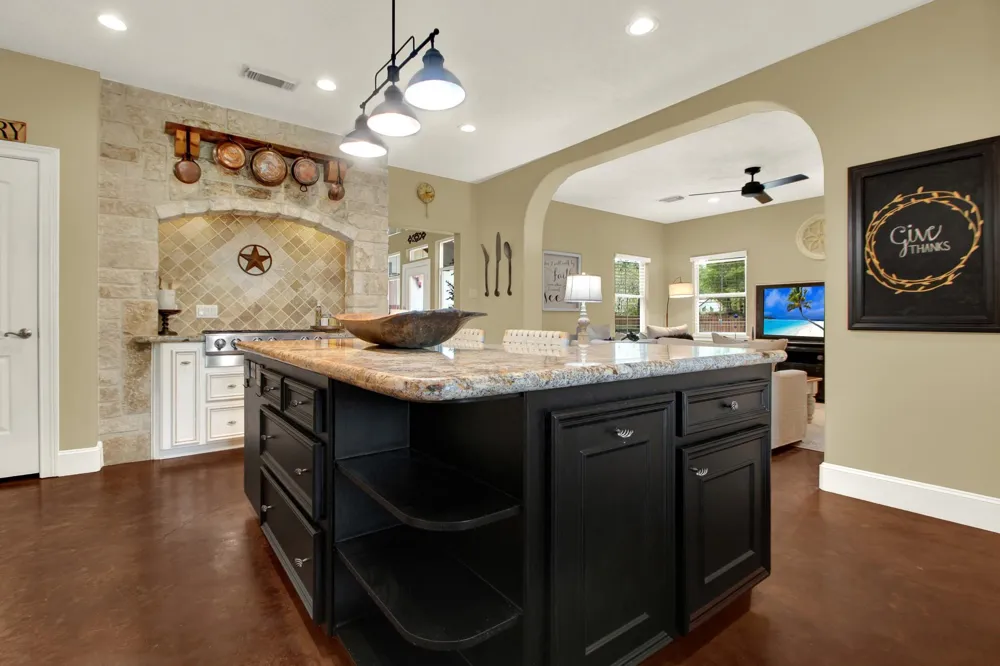 12102 Oak Bluff Drive Houston, TX 77070