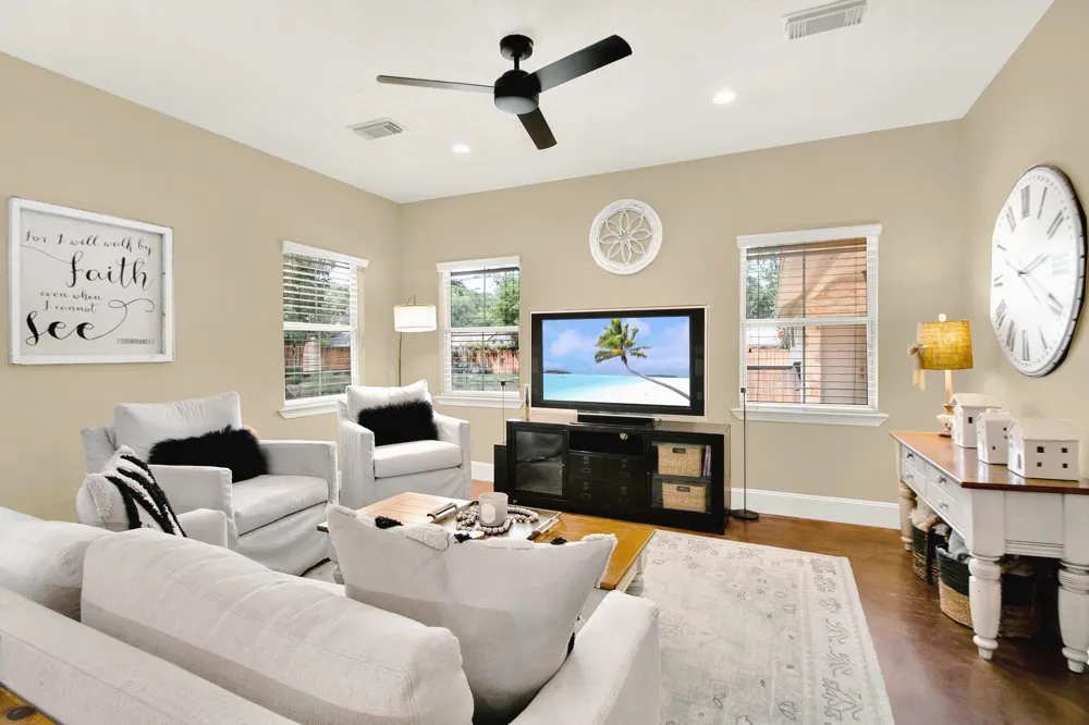 12102 Oak Bluff Drive Houston, TX 77070