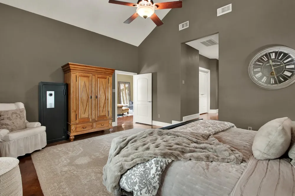 12102 Oak Bluff Drive Houston, TX 77070