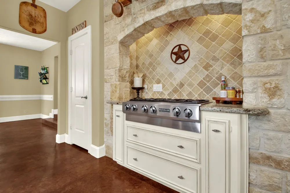12102 Oak Bluff Drive Houston, TX 77070