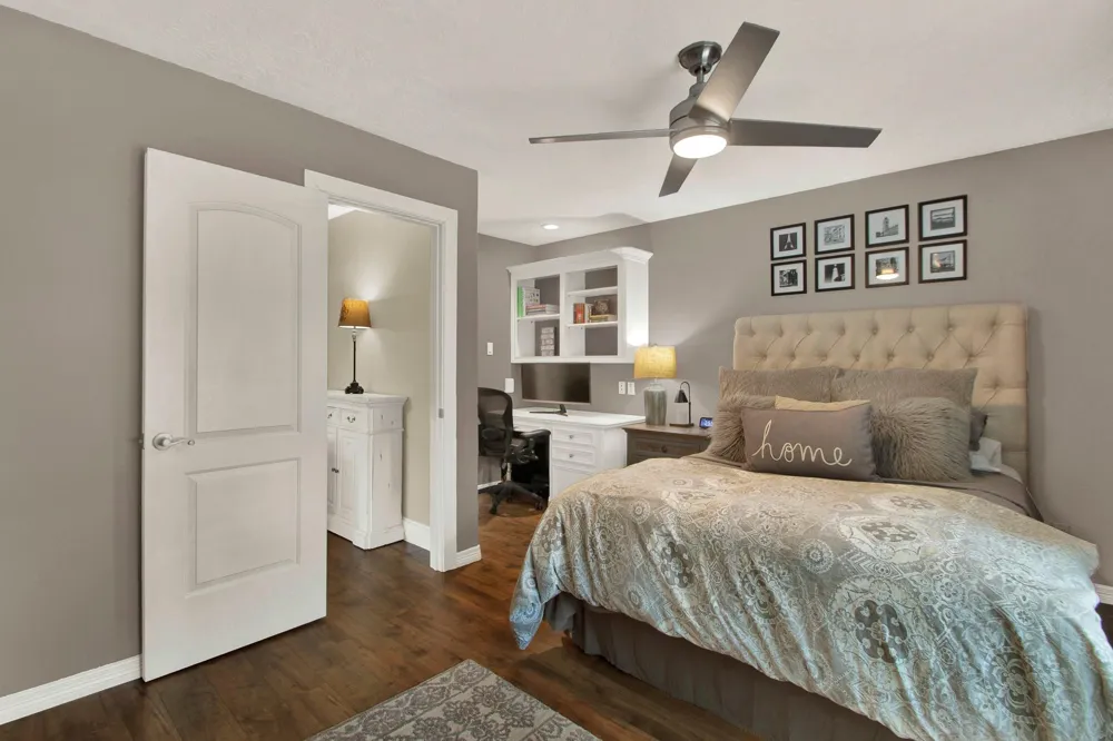 12102 Oak Bluff Drive Houston, TX 77070