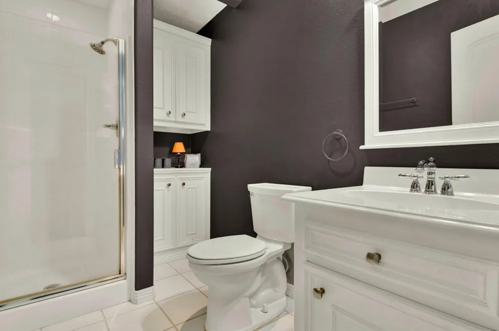 12102 Oak Bluff Drive Houston, TX 77070
